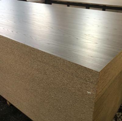 Synchronized 4*8 Melamine Faced Chipboard Melamine Particle Board for Furniture