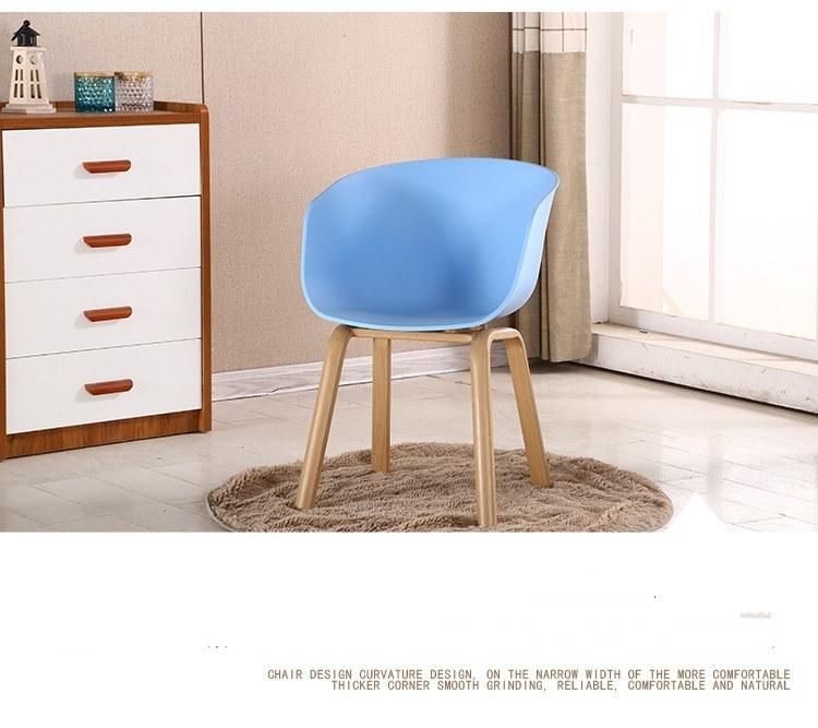 Wholesale Dining Chairs Modern Luxury Chairs PP Plastic Metallic Frame Dinning Chair Metal Leg Plastic Chair with Armrest