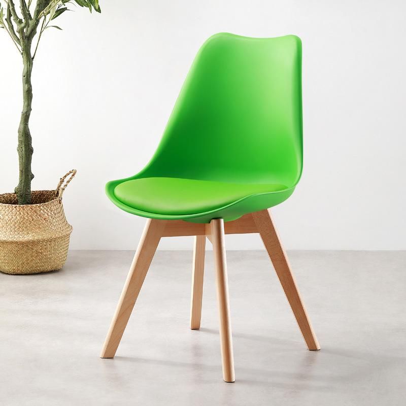 Light Green Plastic Chair with Solid Wood Legs Nordic Home Furniture Chair Leisure Seatings Dining Chair Sets for Wholesale