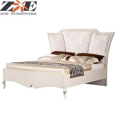 Modern MDF and Solid Wood High Gloss PU Painting Bed with Soft Headboard