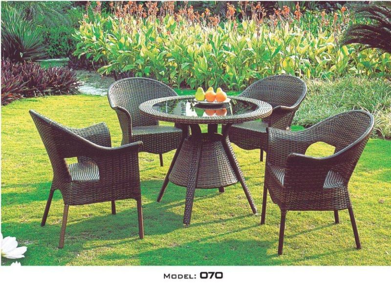 Wholesale Outdoor Bar Furniture High Stool PE Rattan Bar Chairs