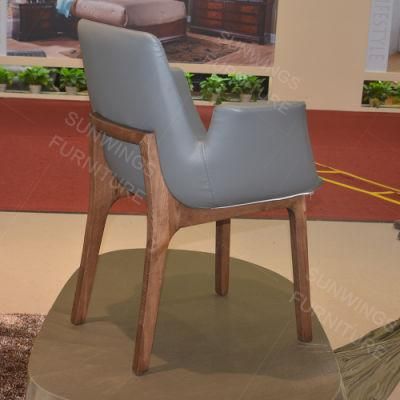 Fashion Solid Wood Hotel Dining Furniture Leisure Leather/Fabric Chair with Arm Made in China Factory