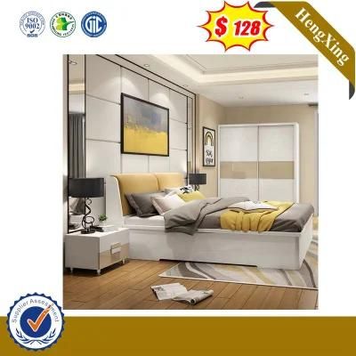 Made in China Wooden Home Bedroom Furniture Set Hotel Sofa Double King Bed with Beds Mattress