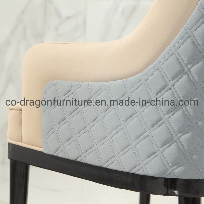 Modern Furniture Wooden Frame Leather/Fabric Dining Chair with Arm