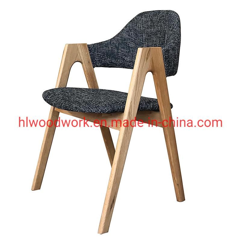 Resteraunt Furniture Oak Wood Tai Chair Oak Wood Frame Natural Color White Fabric Cushion and Back Dining Chair Coffee Shop Chair