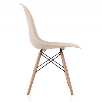 High-Quality Dining Room Industrial Style Chairs Wooden Folding Chairs Space Saving for Restaurant and Home