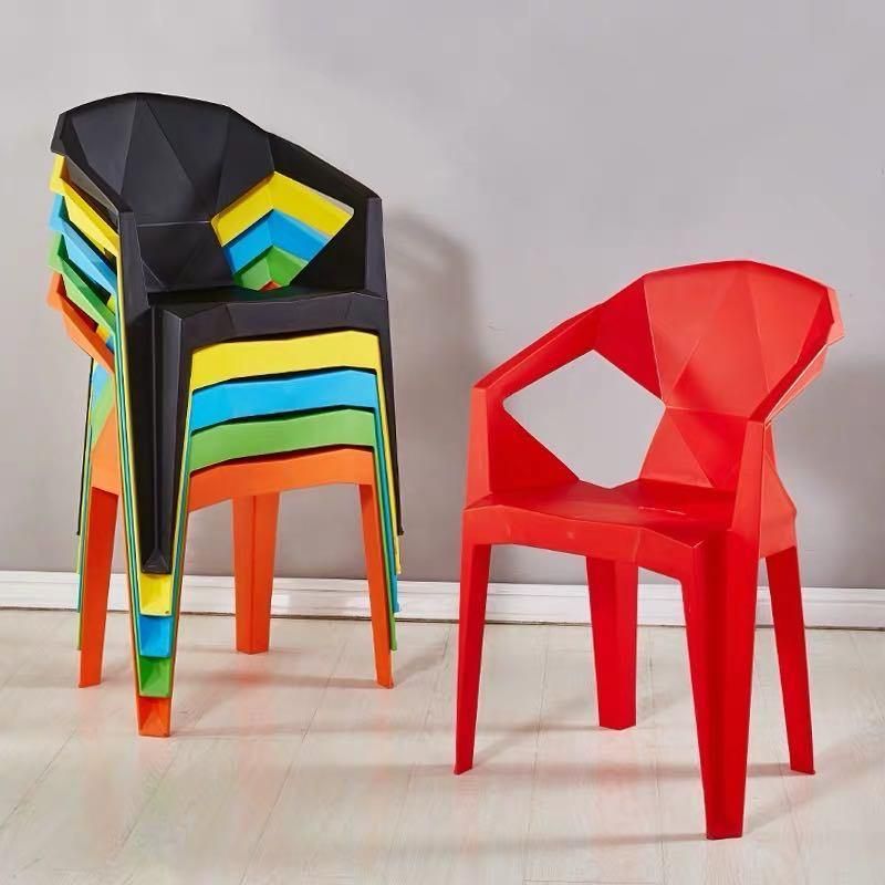 China Factory Home Furniture Wholesale Hollow Design Plastic Dining Chair