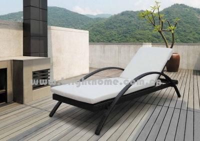 High Quality Rattan with Aluminum Frame Outdoor Sun Lounge Sun Bed