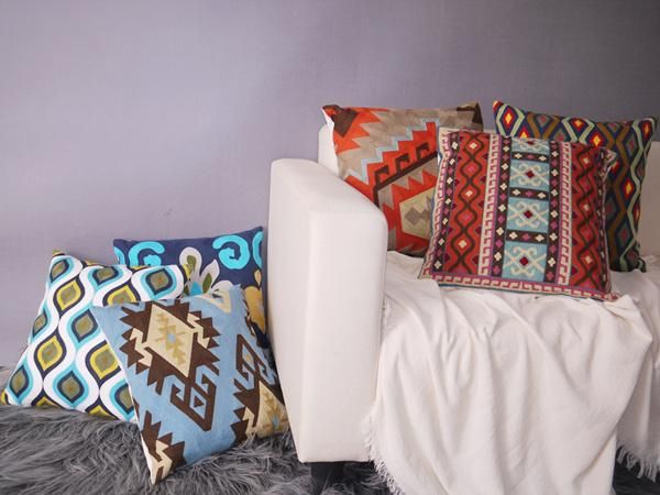 Hot Selling Elastic Vintage Sofa Cushions Cotton Canvas Fabric Faux Fur Pillows