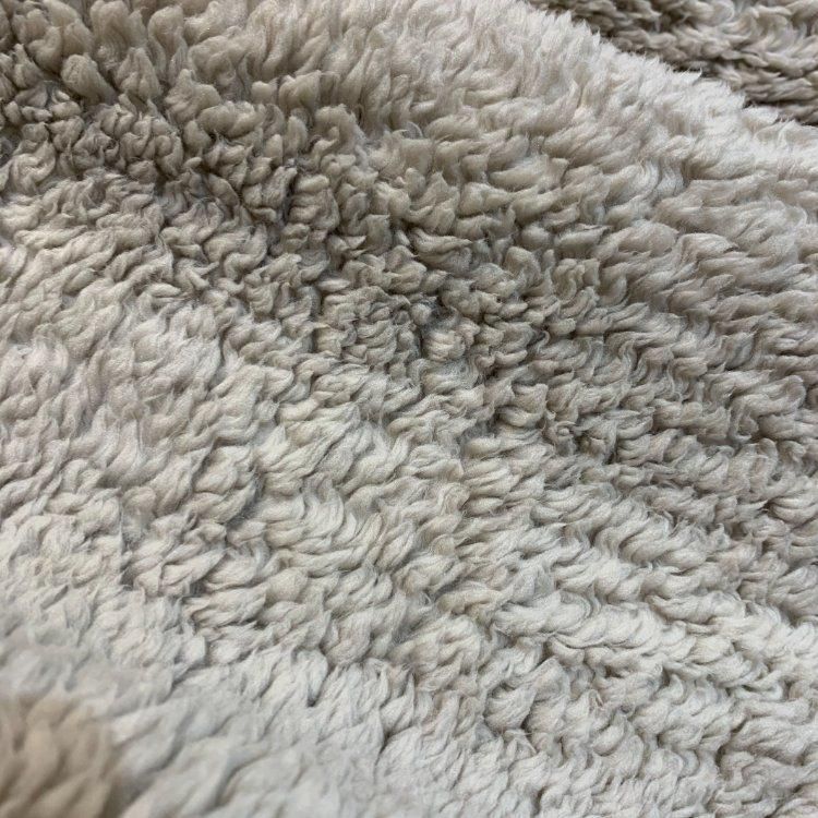 Super Soft Two Side Teddy Bear Fleece Sherpa Bedding Sofa Blanket with POM Poms