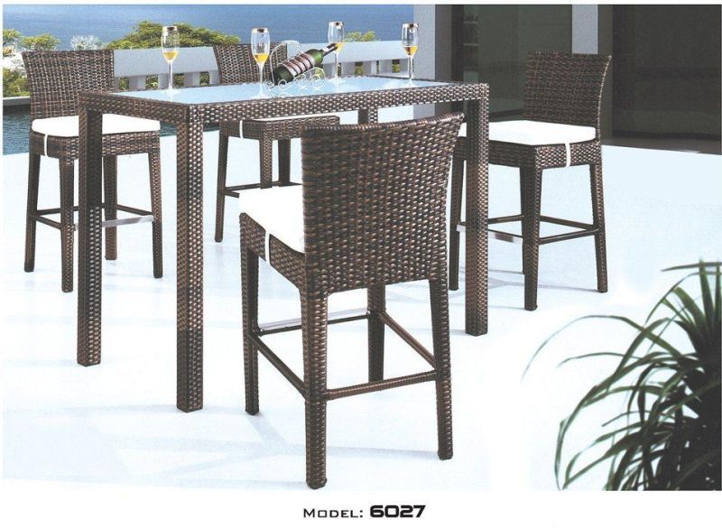 Wholesale Outdoor Bar Furniture High Stool PE Rattan Bar Chairs