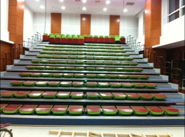 Telescopic Grandstand Movie Theater Seating Telescopic Bleacher with Ergonomic Fabric Chair Jy-765