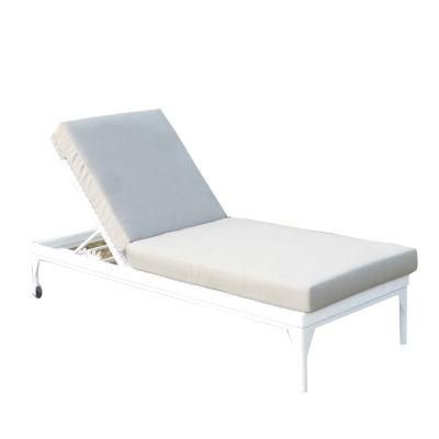 Aluminum Frame Poolside White Rattan Sun Lounger Beach Chair