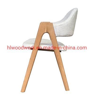 Living Room Chair Oak Wood Tai Chair Oak Wood Frame Natural Color White Fabric Cushion and Back Dining Chair Coffee Shop Chair