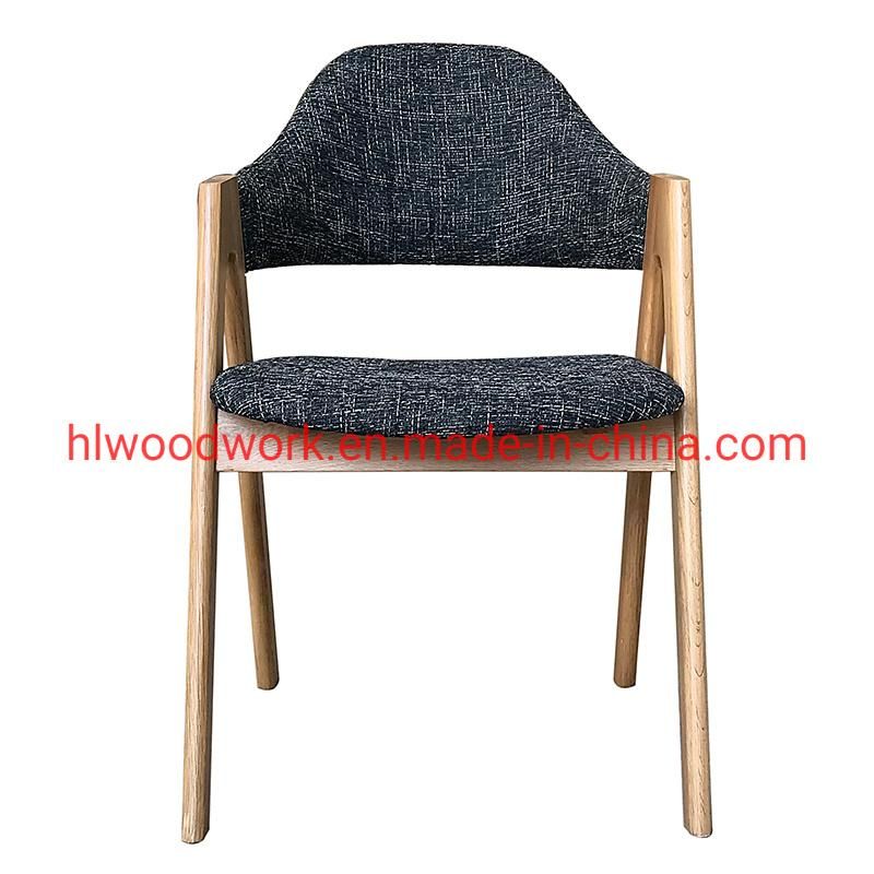 Resteraunt Furniture Oak Wood Tai Chair Oak Wood Frame Natural Color White Fabric Cushion and Back Dining Chair Coffee Shop Chair