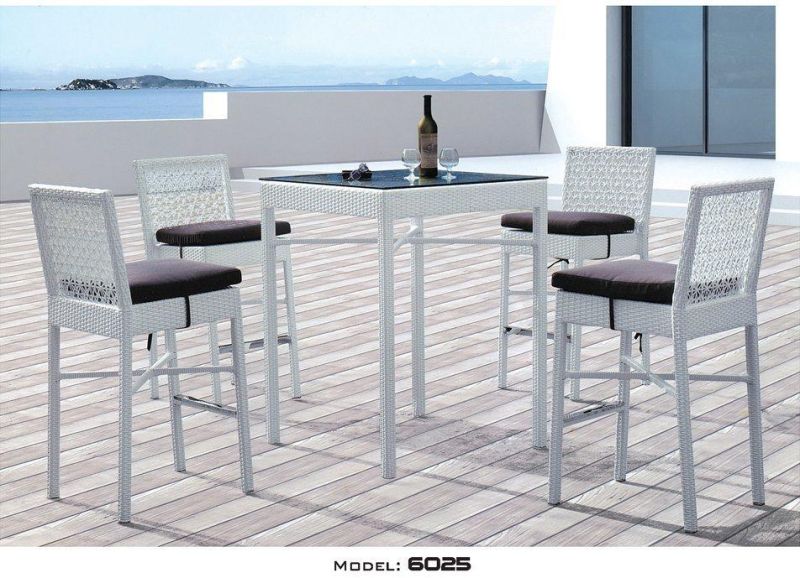 Wholesale Outdoor Bar Furniture High Stool PE Rattan Bar Chairs