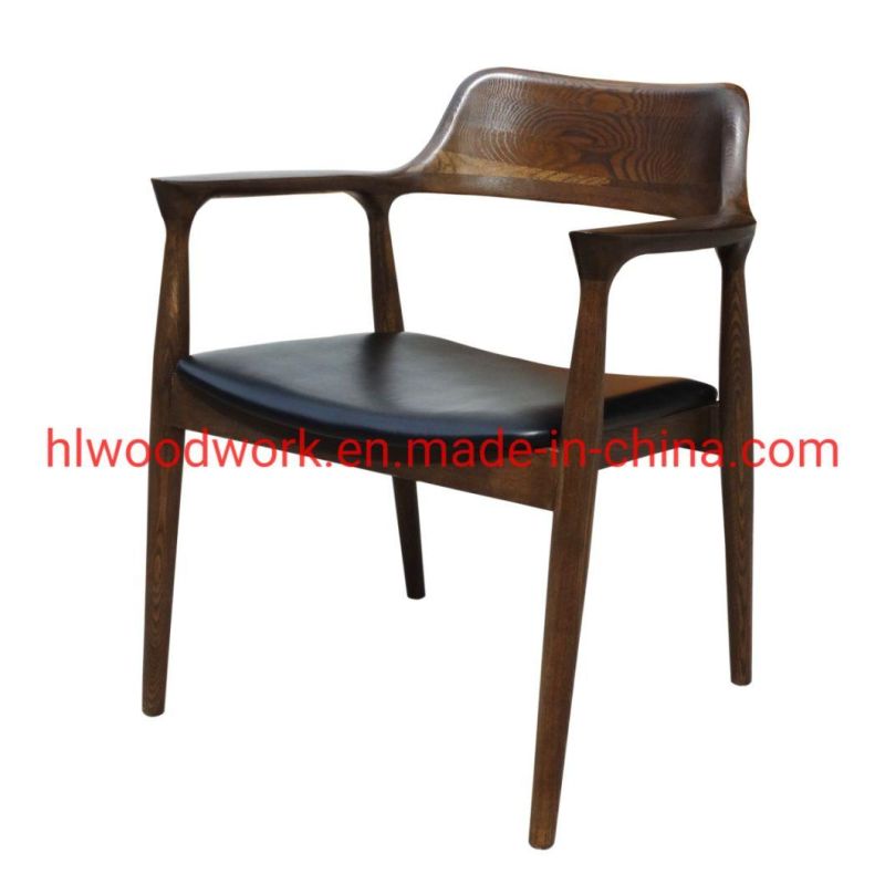 High Quality Hot Selling Modern Design Furniture Dining Chair Oak Wood Walnut Color Black PU Cushion Wooden Chair Furniture Dining Room Arm Chair Dining Chair