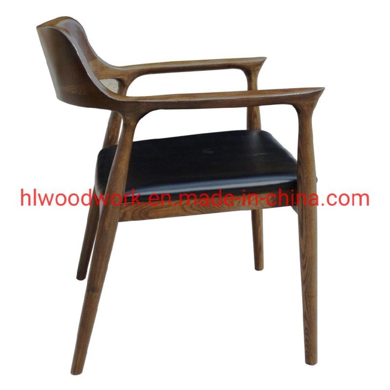 High Quality Hot Selling Modern Design Furniture Dining Chair Oak Wood Walnut Color Black PU Cushion Wooden Chair Home Furniture Arm Chair Dining Chair