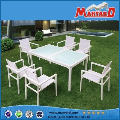 Leisure Outdoor Dining Furniture PE Rattan Restaurant Garden Table and Chair Set