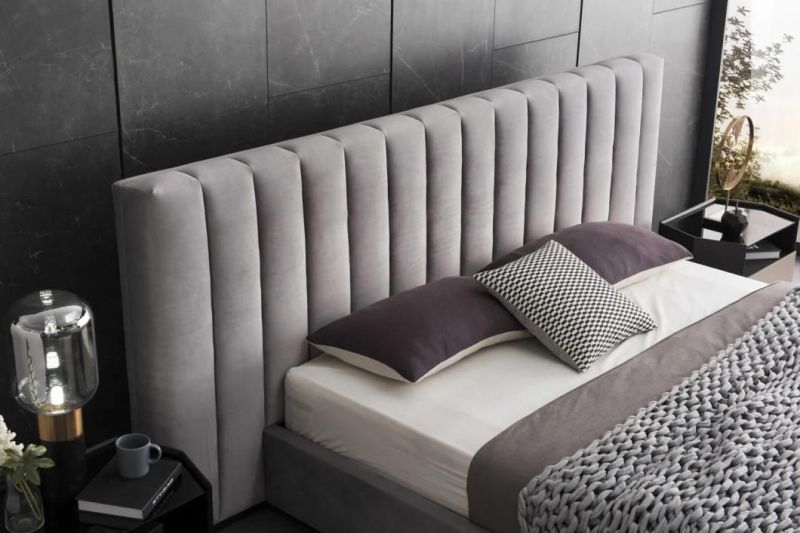 Luxury Modern Bedroom Furniture Bedroom Beds Kind Bed with Comfortable Headboard Gc2009b
