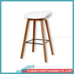 Modern Design Barstool Plastic Bar Chair with Wooden Leg