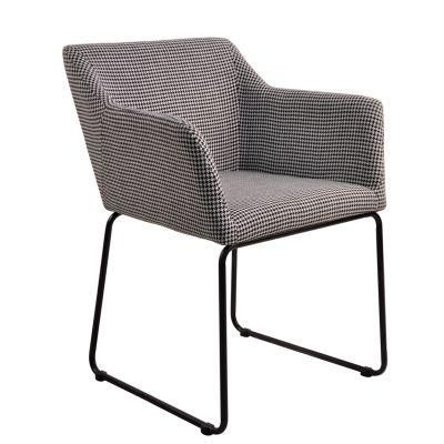 Customization Upholstery Fabric Armchair Nordic Style Comfortable Dining Chair