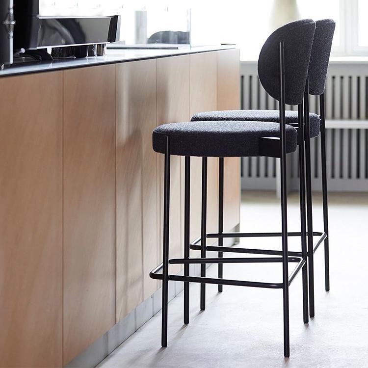 Modern Restaurant Furniture Black PU Leather Ash Wood Frame L Bar Stool Chair