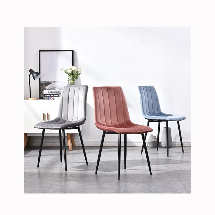 China Luxury Kitchen Chair Table and Chair Nordic Set Furniture Wholesale Custom Colors Velvet Chair with Black Metal Leg