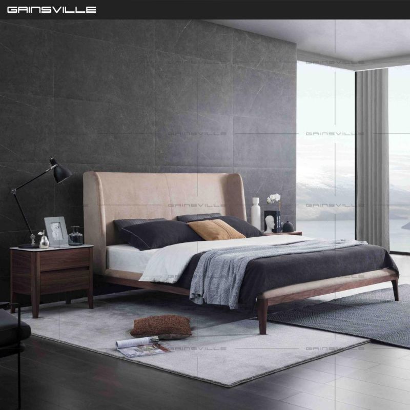 Stylish Bedroom Bed Wall Bed King Bed with Solid Wood Legs Gc1831